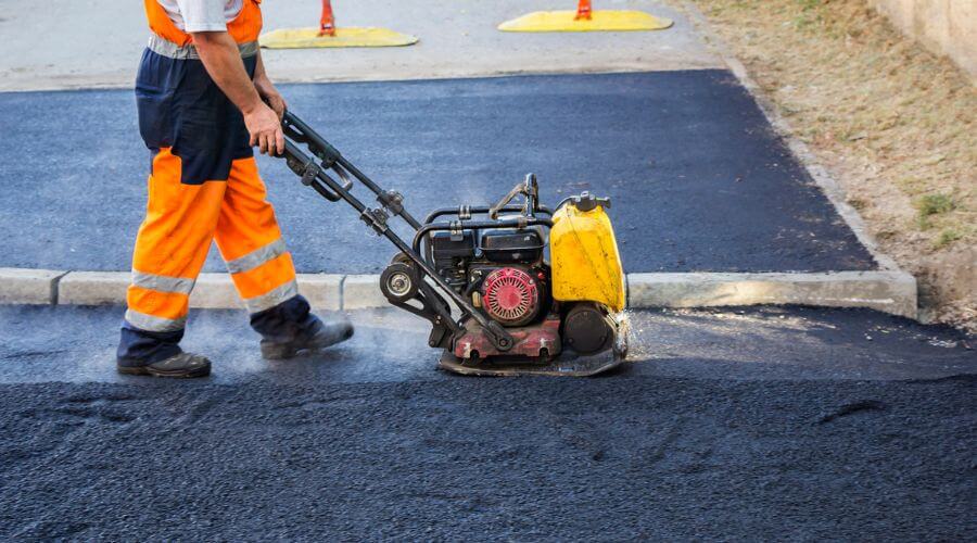 Professional gutter cleaning in Wheeler, IL
